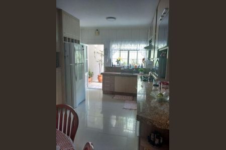Casa à venda com 200m², 3 quartos e 2 vagas