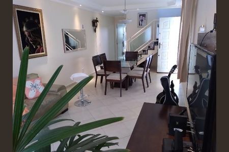 Casa à venda com 3 quartos, 121m² em Jardim America, Guarulhos