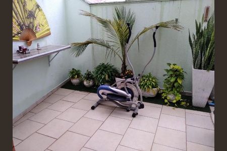Casa à venda com 121m², 3 quartos e 2 vagas