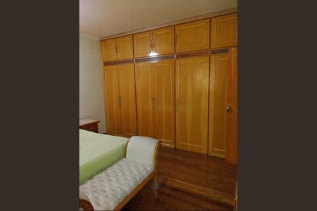 Casa à venda com 3 quartos, 500m² em Vila Rosalia, Guarulhos