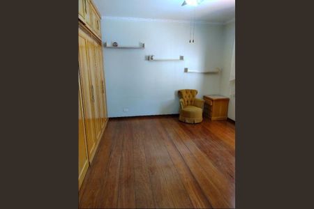 Casa à venda com 3 quartos, 500m² em Vila Rosalia, Guarulhos