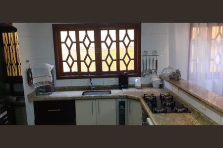 Casa à venda com 3 quartos, 131m² em Vila Moreira, Guarulhos