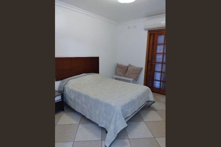 Casa à venda com 3 quartos, 450m² em Vila Renata, Guarulhos