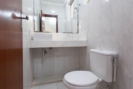 Casa à venda com 180m², 3 quartos e 2 vagas Casa à venda com 180m², 3 quartos e 2 vagasLavabo