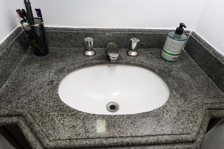 Studio à venda com 32m², 1 quarto e 1 vaga Studio à venda com 32m², 1 quarto e 1 vagaBanheiro