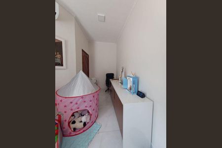 Casa à venda com 300m², 3 quartos e 6 vagas
