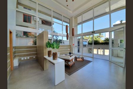 Apartamento para alugar com 296m², 3 quartos e 2 vagas Apartamento para alugar com 296m², 3 quartos e 2 vagasFoto 01