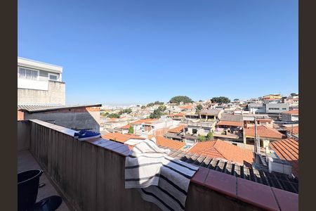 Casa à venda com 200m², 4 quartos e 2 vagas Casa à venda com 200m², 4 quartos e 2 vagasÁrea de serviço- Casa 1