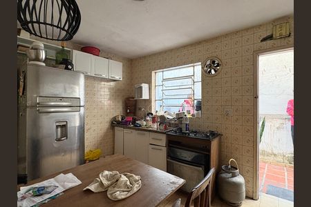 Casa à venda com 200m², 4 quartos e 2 vagas Casa à venda com 200m², 4 quartos e 2 vagasCozinha - Casa 2