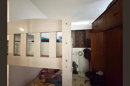 Casa à venda com 200m², 4 quartos e 2 vagas Casa à venda com 200m², 4 quartos e 2 vagasSala - Casa 3