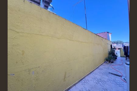 Casa à venda com 200m², 4 quartos e 2 vagas Casa à venda com 200m², 4 quartos e 2 vagasÁrea de serviço - Casa 3