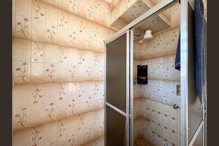 Casa à venda com 200m², 4 quartos e 2 vagas Casa à venda com 200m², 4 quartos e 2 vagasBanheiro 1 - Casa 1