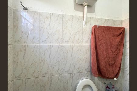 Casa à venda com 200m², 4 quartos e 2 vagas Casa à venda com 200m², 4 quartos e 2 vagasBanheiro - Casa 3