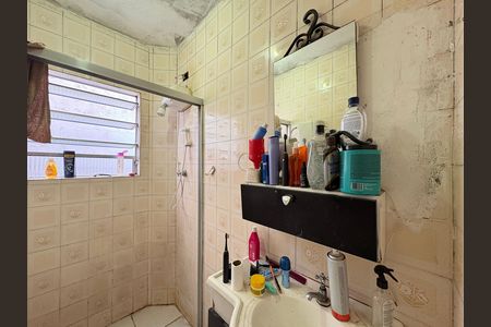 Casa à venda com 200m², 4 quartos e 2 vagas Casa à venda com 200m², 4 quartos e 2 vagasBanheiro - Casa 2