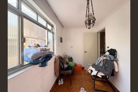 Casa à venda com 200m², 4 quartos e 2 vagas Casa à venda com 200m², 4 quartos e 2 vagasQuarto 1 - Casa 1