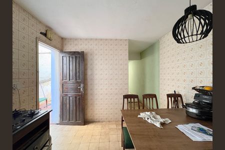 Casa à venda com 200m², 4 quartos e 2 vagas Casa à venda com 200m², 4 quartos e 2 vagasCozinha - Casa 2