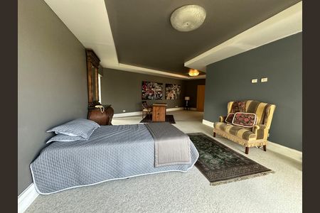 Casa de condomínio à venda com 936m², 4 quartos e 8 vagasSuíte 1