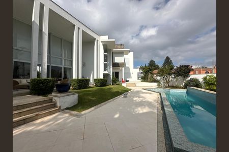 Casa de condomínio à venda com 936m², 4 quartos e 8 vagasPiscina