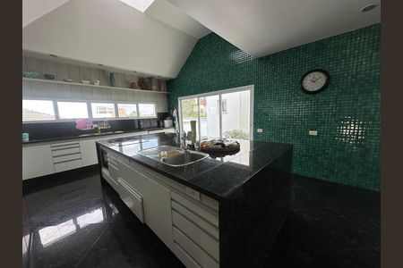 Casa de condomínio à venda com 936m², 4 quartos e 8 vagasCozinha