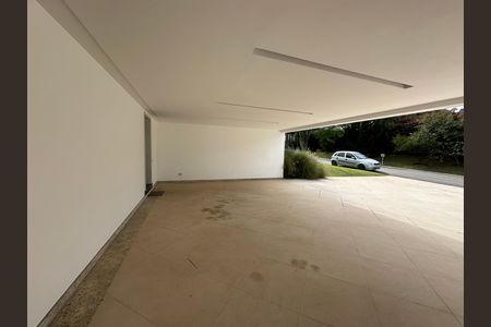 Casa de condomínio à venda com 936m², 4 quartos e 8 vagasGaragem