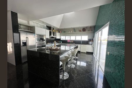 Casa de condomínio à venda com 936m², 4 quartos e 8 vagasCozinha