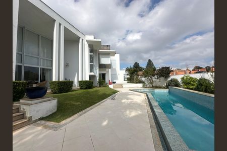 Casa de condomínio à venda com 936m², 4 quartos e 8 vagasPiscina