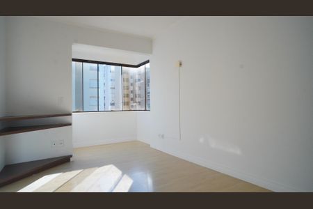 Sala  de apartamento à venda com 2 quartos, 52m² em Rubem Berta, Porto Alegre