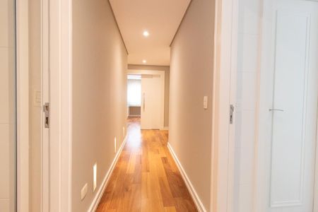Apartamento para alugar com 390m², 4 quartos e 3 vagas Apartamento para alugar com 390m², 4 quartos e 3 vagasCorredor