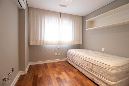 Apartamento para alugar com 390m², 4 quartos e 3 vagas Apartamento para alugar com 390m², 4 quartos e 3 vagasQuarto 4 - Suíte