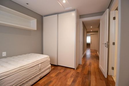 Apartamento para alugar com 390m², 4 quartos e 3 vagas Apartamento para alugar com 390m², 4 quartos e 3 vagasQuarto 4 - Suíte