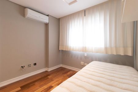 Apartamento para alugar com 390m², 4 quartos e 3 vagas Apartamento para alugar com 390m², 4 quartos e 3 vagasQuarto 4 - Suíte