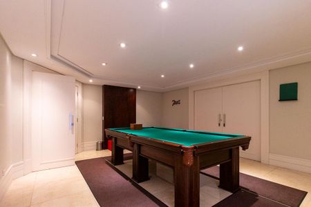 Apartamento para alugar com 390m², 4 quartos e 3 vagas Apartamento para alugar com 390m², 4 quartos e 3 vagasSala de Jogos