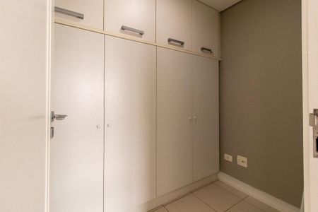 Apartamento para alugar com 390m², 4 quartos e 3 vagas Apartamento para alugar com 390m², 4 quartos e 3 vagasDespensa