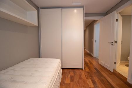 Apartamento para alugar com 390m², 4 quartos e 3 vagas Apartamento para alugar com 390m², 4 quartos e 3 vagasQuarto 4 - Suíte