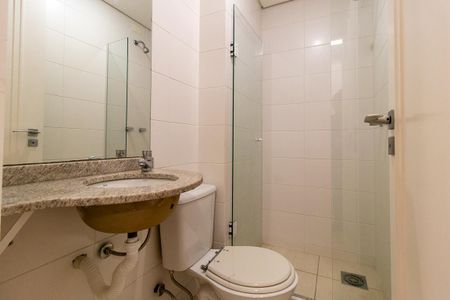 Apartamento para alugar com 390m², 4 quartos e 3 vagas Apartamento para alugar com 390m², 4 quartos e 3 vagasBanheiro de serviço