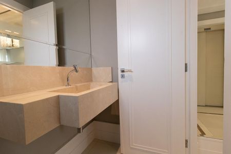 Apartamento para alugar com 390m², 4 quartos e 3 vagas Apartamento para alugar com 390m², 4 quartos e 3 vagasLavabo