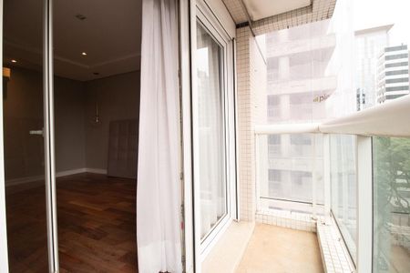 Apartamento para alugar com 390m², 4 quartos e 3 vagas Apartamento para alugar com 390m², 4 quartos e 3 vagasSacada