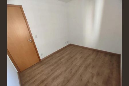 Apartamento para alugar com 68m², 2 quartos e 2 vagas Apartamento para alugar com 68m², 2 quartos e 2 vagasQuarto