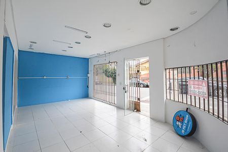 Casa para alugar com 252m², 4 quartos e 5 vagas