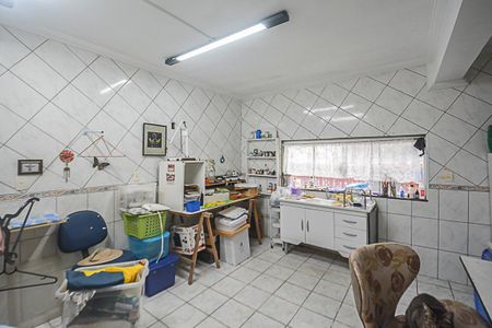 Casa para alugar com 252m², 4 quartos e 5 vagas