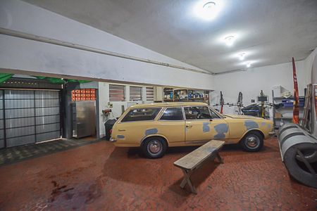 Casa para alugar com 252m², 4 quartos e 5 vagas