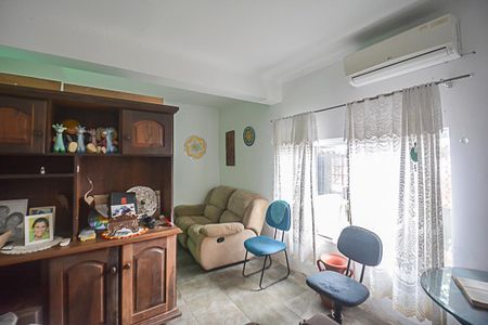 Casa para alugar com 252m², 4 quartos e 5 vagas