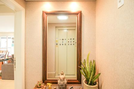 Apartamento para alugar com 130m², 2 quartos e 2 vagas Apartamento para alugar com 130m², 2 quartos e 2 vagasHall de entrada