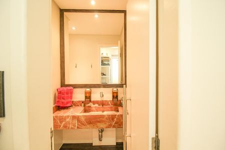 Apartamento para alugar com 130m², 2 quartos e 2 vagas Apartamento para alugar com 130m², 2 quartos e 2 vagasLavabo