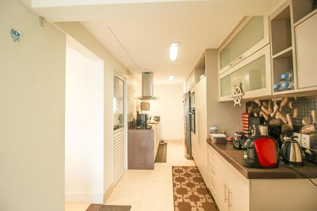 Apartamento para alugar com 130m², 2 quartos e 2 vagas Apartamento para alugar com 130m², 2 quartos e 2 vagasCozinha