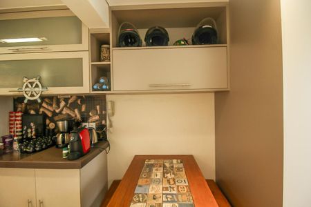 Apartamento para alugar com 130m², 2 quartos e 2 vagas Apartamento para alugar com 130m², 2 quartos e 2 vagasCozinha