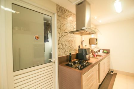 Apartamento para alugar com 130m², 2 quartos e 2 vagas Apartamento para alugar com 130m², 2 quartos e 2 vagasCozinha
