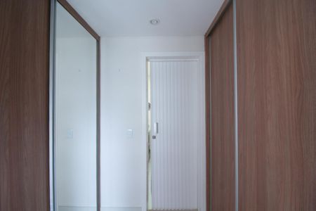 Apartamento para alugar com 130m², 2 quartos e 2 vagas Apartamento para alugar com 130m², 2 quartos e 2 vagasCloset da suíte