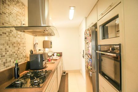 Apartamento para alugar com 130m², 2 quartos e 2 vagas Apartamento para alugar com 130m², 2 quartos e 2 vagasCozinha