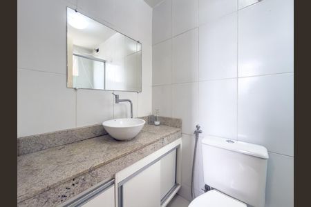 Apartamento à venda com 64m², 3 quartos e 1 vaga Apartamento à venda com 64m², 3 quartos e 1 vagaBanheiro Suíte